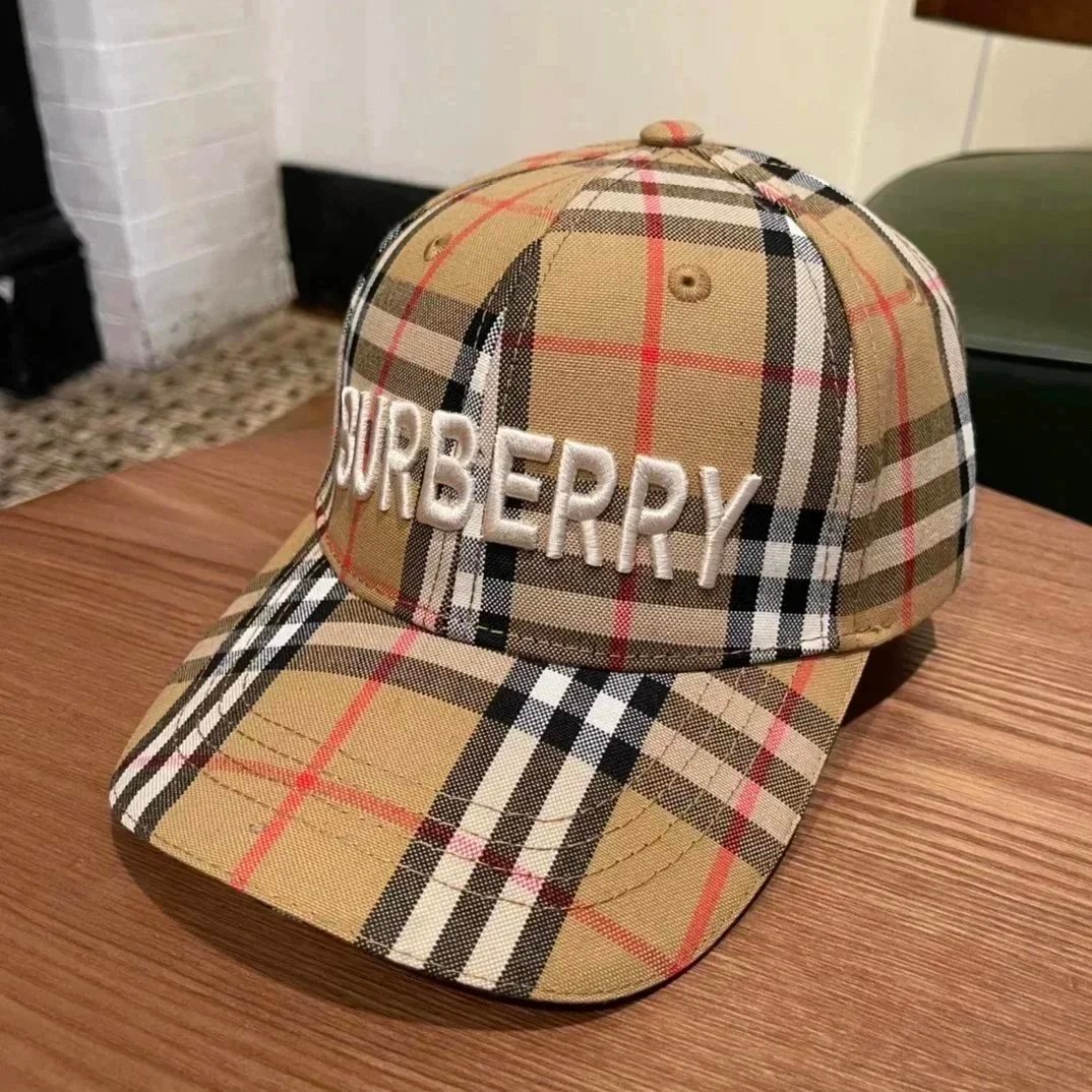 Burberry Vintage Check Baseball Cap Classic Cotton Headwear Beige