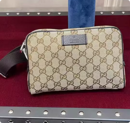 Gucci GG Supreme Messenger Bag Canvas Crossbody Bag Beige and Brown
